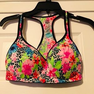 Pink / Victoria’s Secret Sports Bra